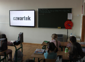 Żabki z wizytą w Szkole Podstawowej nr 210