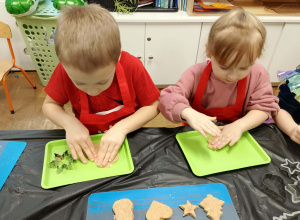 Mikołajkowe wypieki w Grupie Kropelki